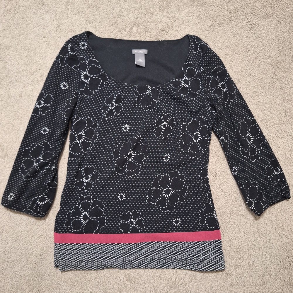 Ann Taylor Black and White Floral Blouse
